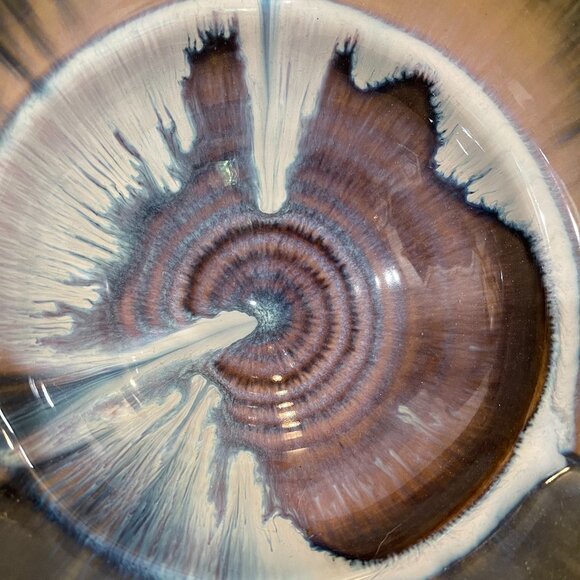 Handmade V-Shaped Pottery Bowl - Picture 2 of 5